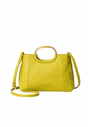Borsa in pelle gialla Twinset Milano con manico in metallo dorato e tracolla regolabile su sfondo bianco.