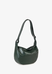 Unselected, deep lake