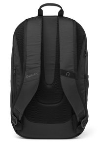 Satch DAY FLY 45 CM LAPTOPFACH - Zaino - black