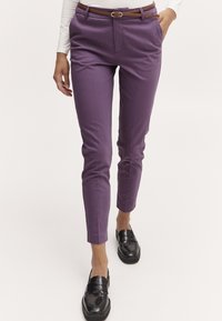 b.young Chinos - purple