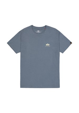 Grå bomulds T-shirt med rund hals, korte ærmer og et lille gult logo på brystet. Har en lige søm.