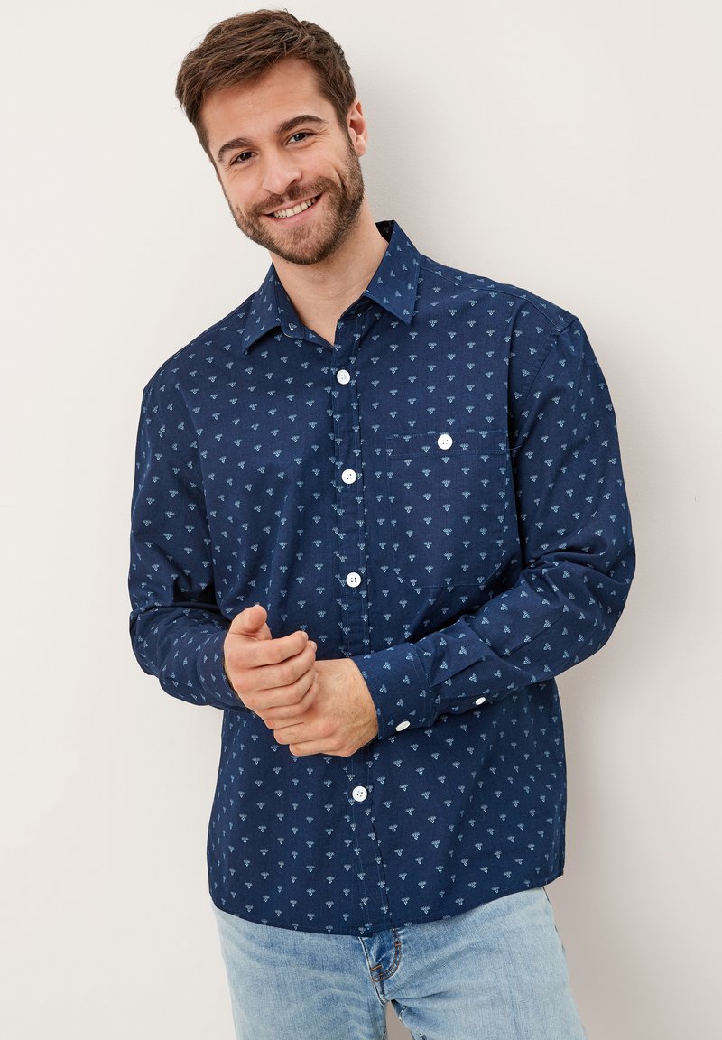 Herren Freizeithemden | s.Oliver RELAXED Hemd dark blue aop/dunkelblau - EV89456 Herren Freizeithemden | s.Oliver RELAXED Hemd dark blue aop/dunkelblau - EV89456