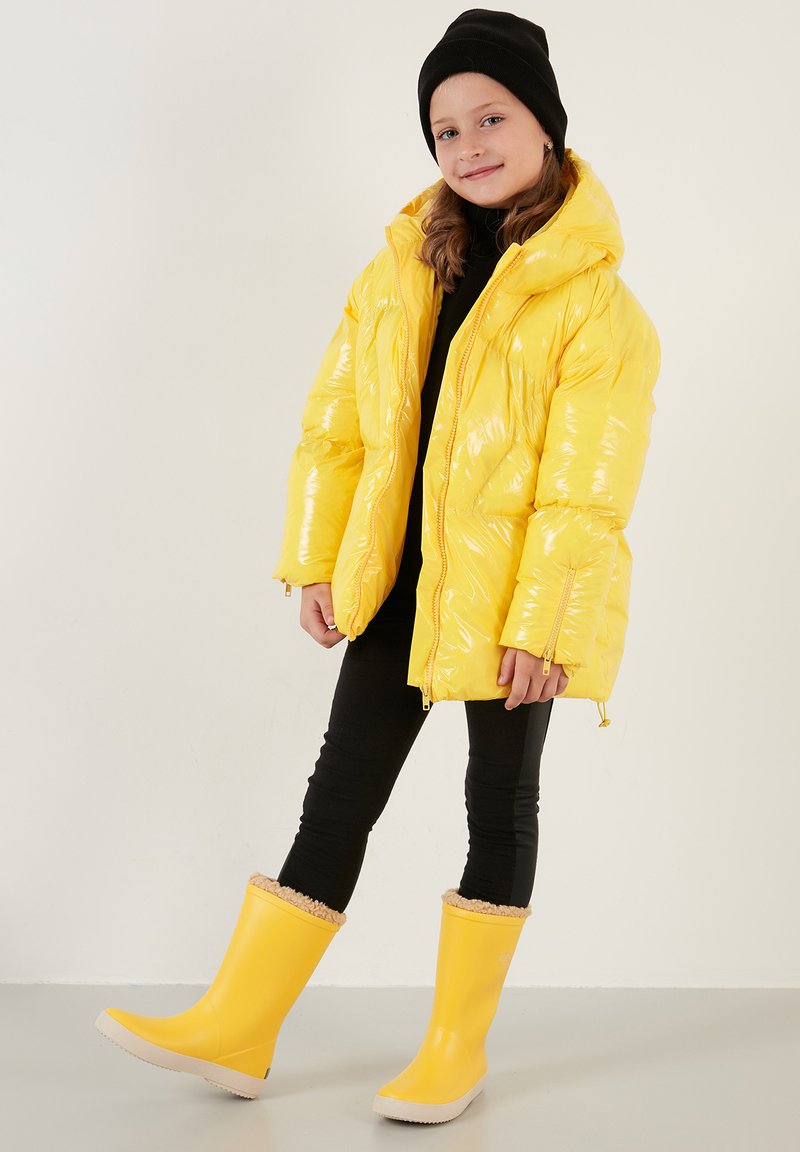 LELA REGULAR FIT - Wintermantel - yellow
