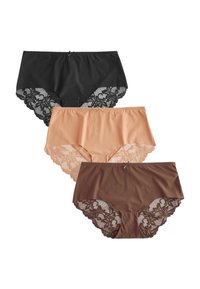 Set med tre kvinnobriefar: svart med spetsdetaljer, nude med spets, och brun med spets. Alla har en slät finish och scallopade kanter.