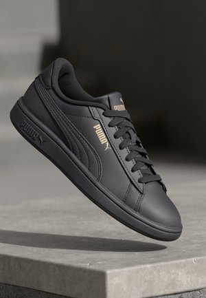 Puma SMASH 3.0 UNISEX - Trainers - black gold black