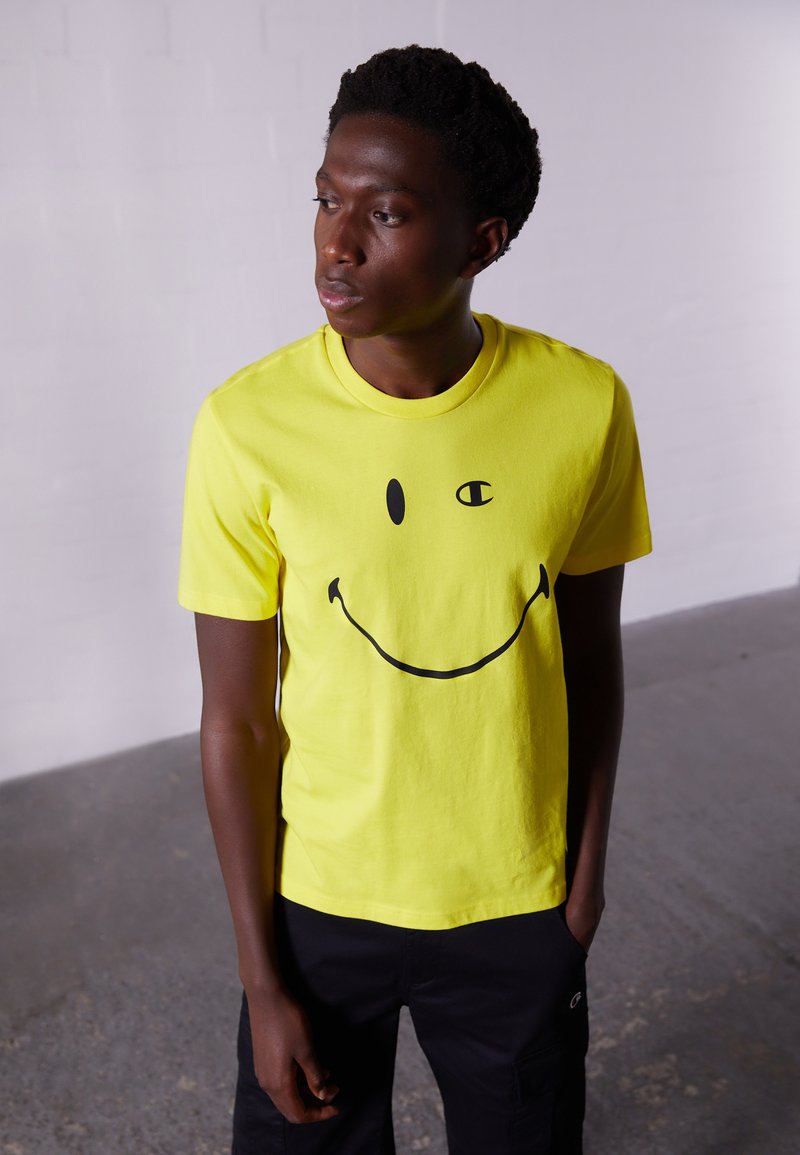Champion Rochester Camiseta estampada - yellow