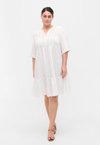 Zizzi STRIPED WITH RIBBONS - Marškininė suknelė - bright white