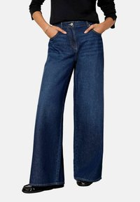 LUCY MECKLENBURGH - Široké džíny - dark wash