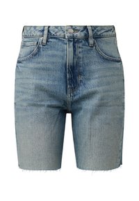 Shorts en denim bleu clair avec un délavage, design à cinq poches, ourlet effiloché et fermeture à bouton métallique.