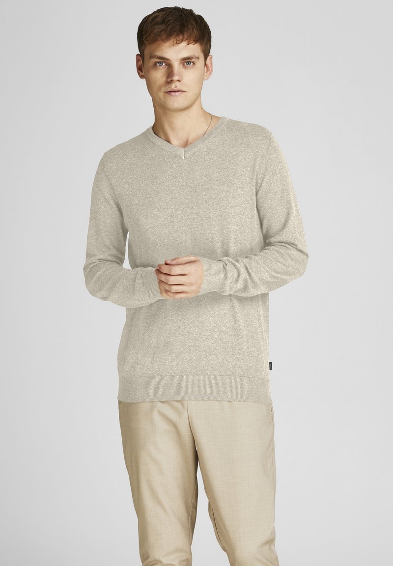 Jack & Jones - JJEEMIL V-NECK NOOS - Trui - oatmeal, Vergroten