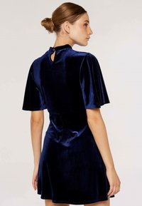 Apricot FLARE MINI - Cocktailkleid/festliches Kleid - navy