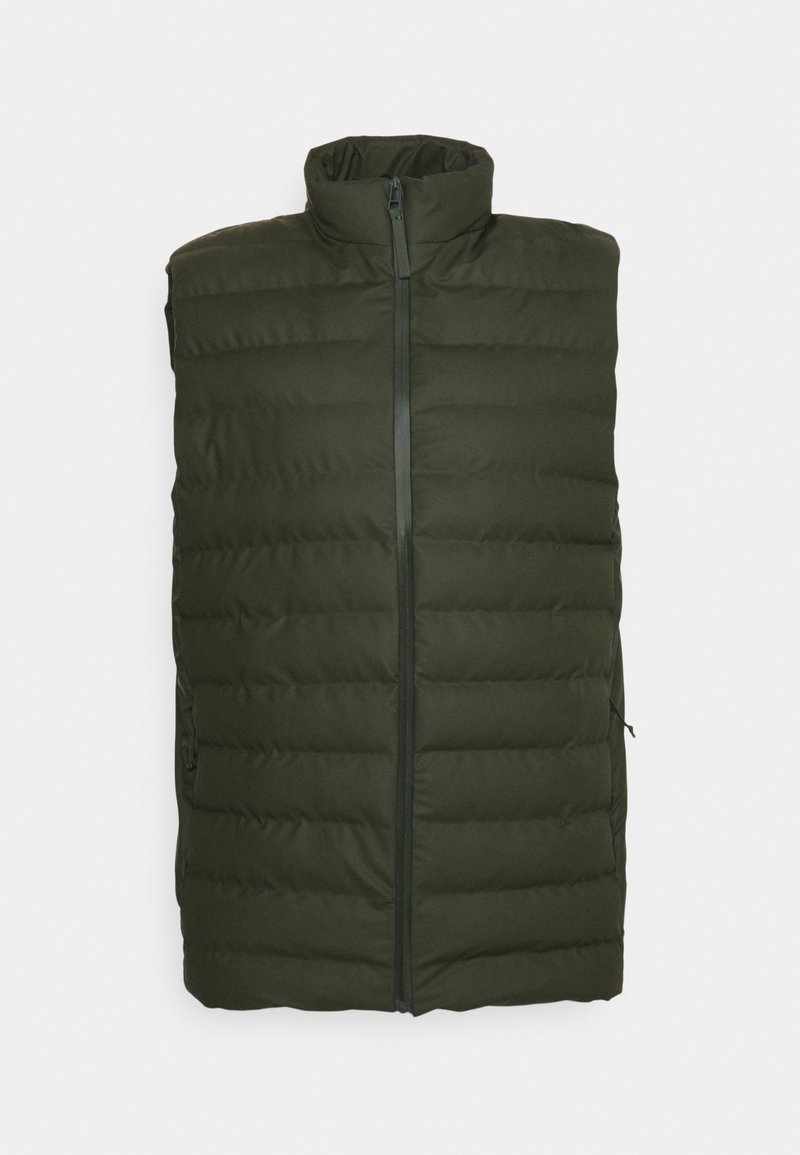 Grünes gepolstertes Westchen mit hohem Kragen, Frontreißverschluss und Seitentaschen. Das Material ist glatt, hat eine gesteppten Textur und keine sichtbaren Logos.