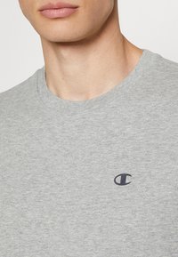 Champion CREWNECK - Základné tričko - grey melange