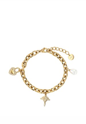 Bracciale con catena in oro con ciondolo a forma di cuore, ciondolo a forma di ventaglio, perla bianca a goccia e chiusura regolabile con piccolo disco rotondo.