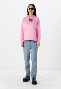 GANT ARCHIVE SHIELD HOODIE - Sweater - candy pink