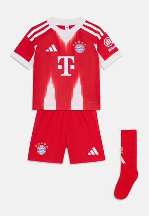 FC BAYERN 2025/2026 HOME KIDS UNISEX SET - Citi aksesuāri - red
