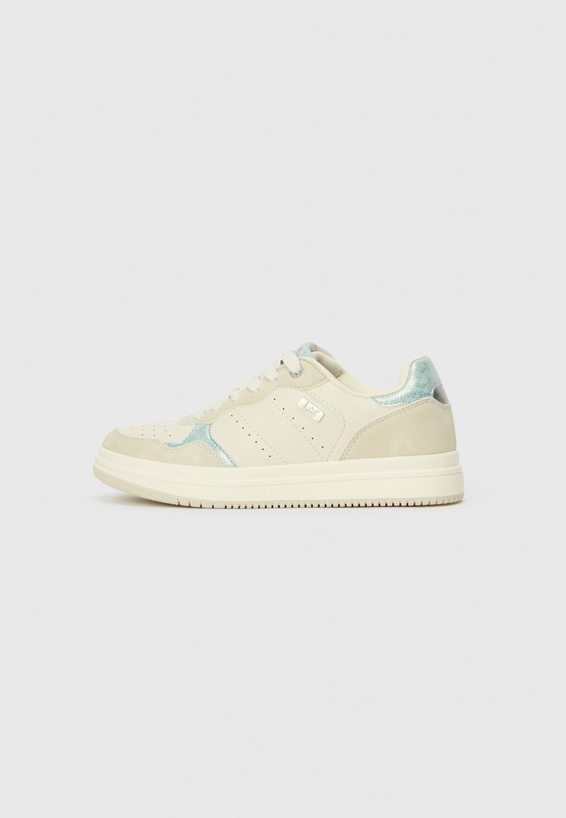 Sneakers featuring a cream leather upper, light blue accents, perforated detailing, flat laces, and a textured rubber sole.