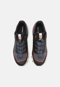 Salomon THUNDERCROSS GTX - Scarpe da trail running - turbulence/black/cherry tomato