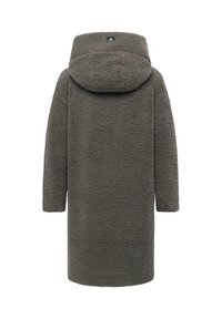 Lange, oversized grijze jas gemaakt van pluizige, textuurstof met een kap en geen zichtbare sluitingen. Eenvoudige, schone lijnen, geschikt voor het dragen in lagen.