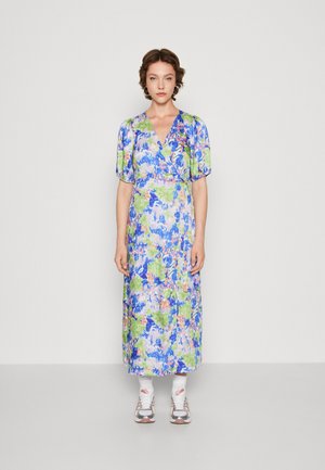 VILA VILAILA 2/4 WRAP MIDI DRESS - Koktailové šaty/večierkové šaty - cloud dancer/colorful