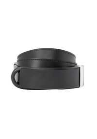 Cintura in pelle nera con texture liscia, dotata di una fibbia in metallo argentato e dettagli cuciti lungo i bordi. Design piatto, forma compatta.
