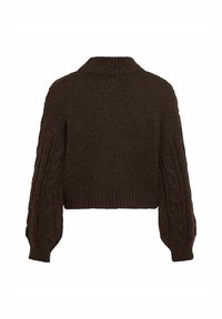 Brązowy sweter z dzianiny o skróconym fasonie, z wysokim kołnierzem i wzorami warkoczowymi na rękawach. Teksturowana tkanina.