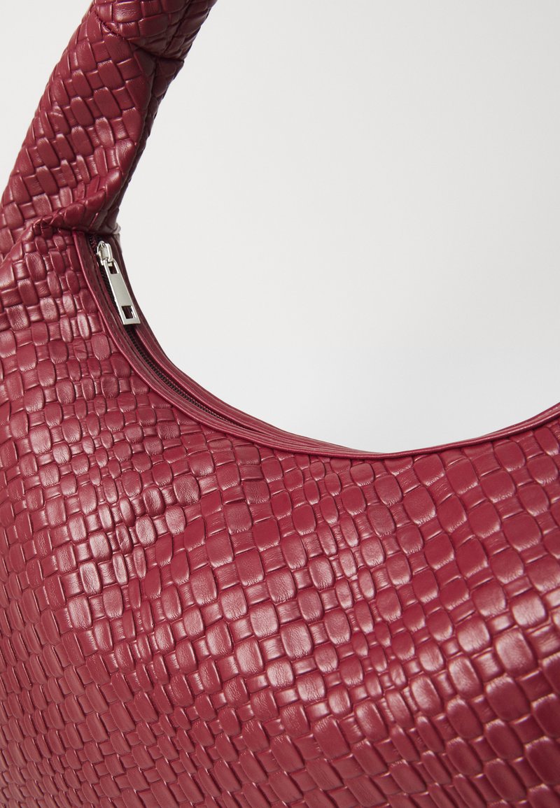 Pieces PCSANNA BRAIDED SHOPPER Sac à main tawny port/bordeaux