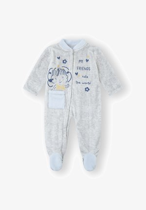 Pelele para bebé de color gris claro con pies azules, bolsillo frontal, dibujo animado de una niña y texto "MIS AMIGOS gobiernan el mundo" con corazones y flores.