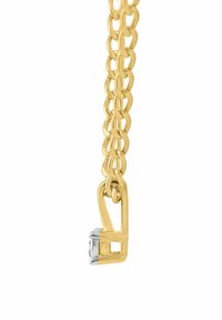 Złoty naszyjnik łańcuchowy z grubymi ogniwami, z wiszącym srebrnym i diamentowym wisiorkiem. Projekt jest nowoczesny z polerowanym wykończeniem.