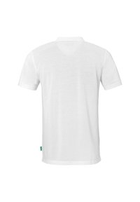 Hvid kortærmet polo skjorte med et ensartet design og en klassisk krave. Afsluttet med et lille grønt mærke nederst til venstre.