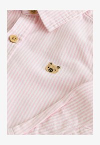 Unausgewählt, pink stripe character