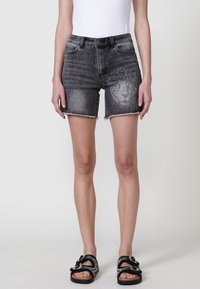 Kratke hlače od trapera - black denim