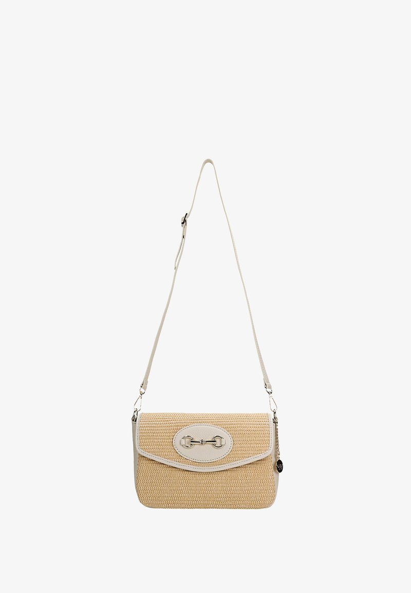 Beige gewebte Handtasche mit glatten Lederakzenten und einem silbernen Hardware-Verschluss. Verfügt über einen abnehmbaren Riemen und einen ovalen Verschluss.