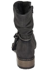 Bottines en suède gris avec un revers plié, cordon tressé décoratif, zip latéral et un talon en style bois. Doublées avec un matériau noir doux.