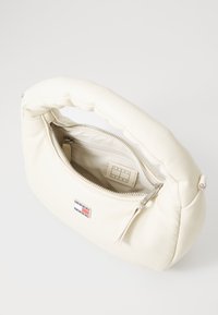 Tommy Jeans PILLOW MINI HOBO - Handbag - offwhite