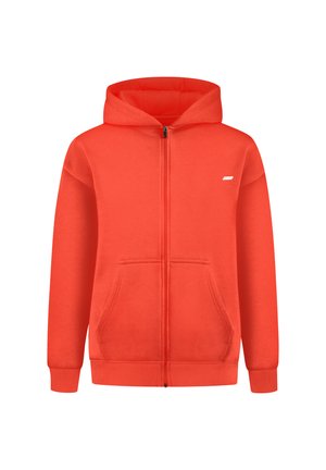 Roter Reißverschluss-Hoodie mit Kapuze, aus weichem Stoff gefertigt. Mit einer Fronttasche und einem kleinen Logo auf der linken Brustseite. Gerippte Bündchen.