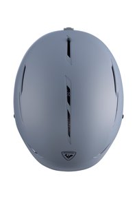Grijze sk helm met een gladde matte afwerking, multiple ventilatieopeningen en een centrale aanpassingsknop. Bevat het Rossignol-logo.