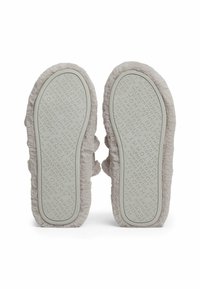 Tommy Hilfiger BASICS  - Slip-on sandaler - grey
