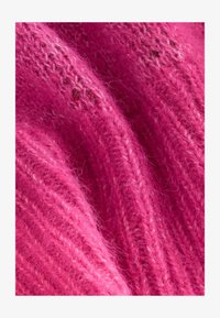 Unselected, bright pink sparkle bow