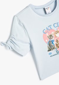 Koton - T-shirt z nadrukiem