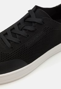 Thumbnail Image 6
