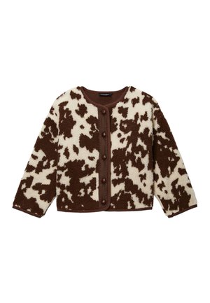 Veste en polaire marron et blanche avec motif vache, col rond et cinq boutons marron sur le devant.