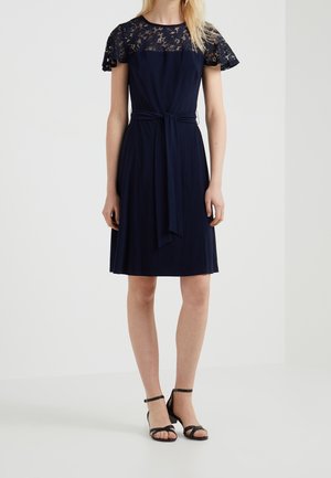 Sukienka z dżerseju