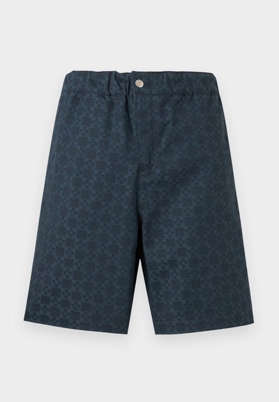 Σκούρο μπλε σορτς με διακριτικό καρό μοτίβο, ελαστική μέση και εμπρόσθιο κούμπωμα με κουμπί.