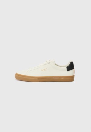White low-top sneaker with gum sole, black heel tab, and gold "Pepe Jeans" logo on the side.