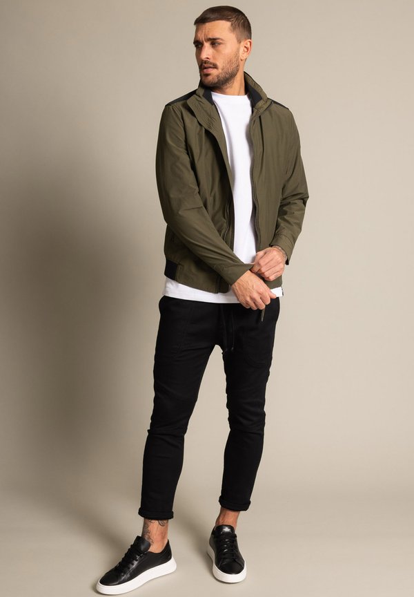 LECCE - Übergangsjacke - oliv