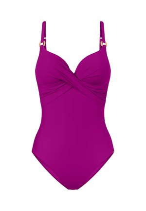 Magenta jednoczęściowy strój kąpielowy z skręconym przodem, regulowanymi ramiączkami i złotymi pierścieniami jako ozdobami na ramiączkach.