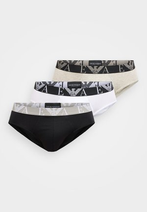 Três pares de cuecas curtas em preto, branco e cinzento claro, com cinturas elásticas decoradas com um padrão de logo em preto e prateado.