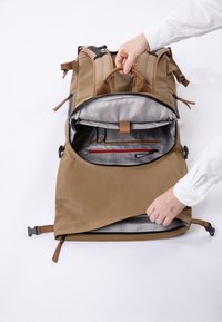 Aunts & Uncles MATSUYAMA  - Tagesrucksack - tapir