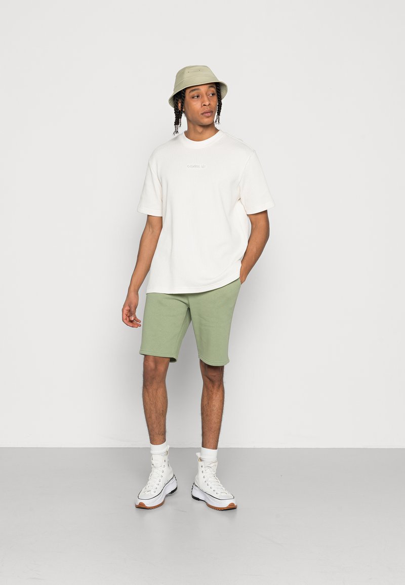 Herren Chino Shorts | Only & Sons ONSCERES LIFE NOOS Shorts oil green/hellgrün - VE71555 Herren Chino Shorts | Only & Sons ONSCERES LIFE NOOS Shorts oil green/hellgrün - VE71555